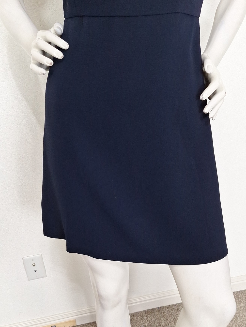 Loft Classic Navy Blue Fit & Flare Preppy Minimalist Parisian Chic Dress Size 4P - Picture 5 of 13